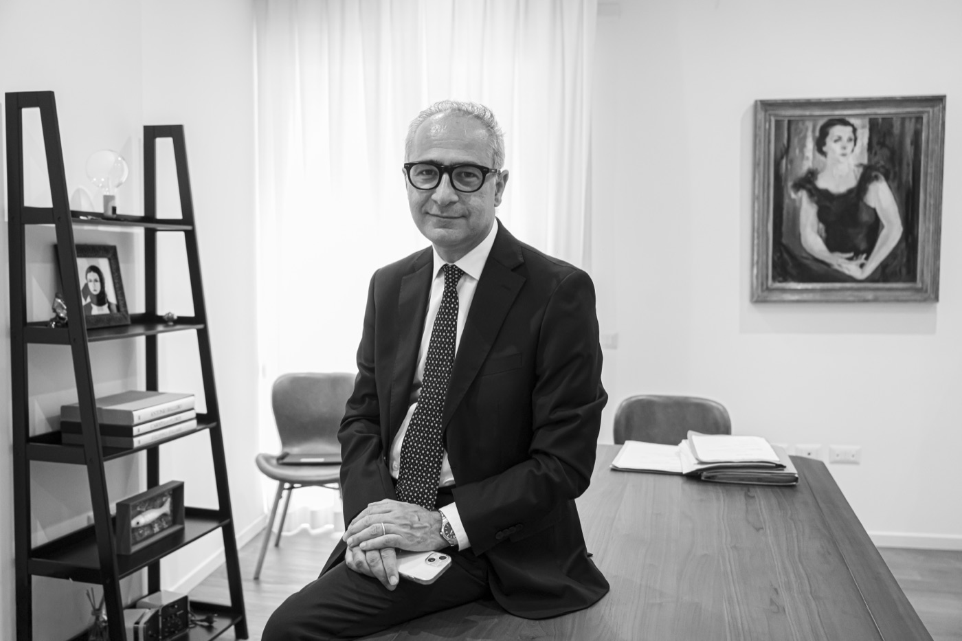 L'Avv. Giovanni Antonio Lampis nel suo studio a Cagliari